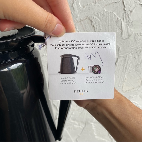 Keurig 2.0 Plastic Carafe - Picture 4 of 9